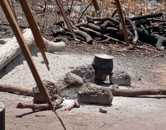 Foyer-traditionnel-a-Wari-Maro